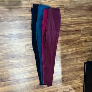 (4) pairs of women’s Alphalete Alphalux leggings — size small